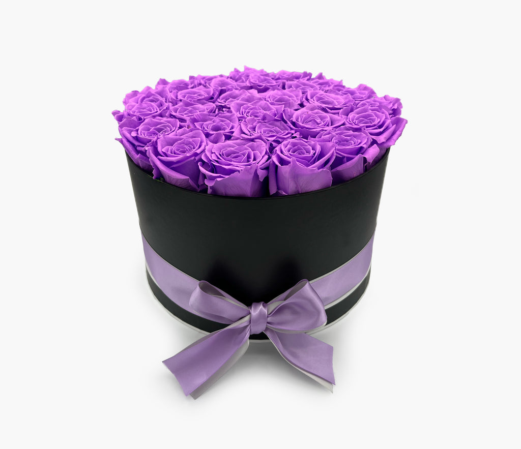 Lilac Roses | Black Round Large box
